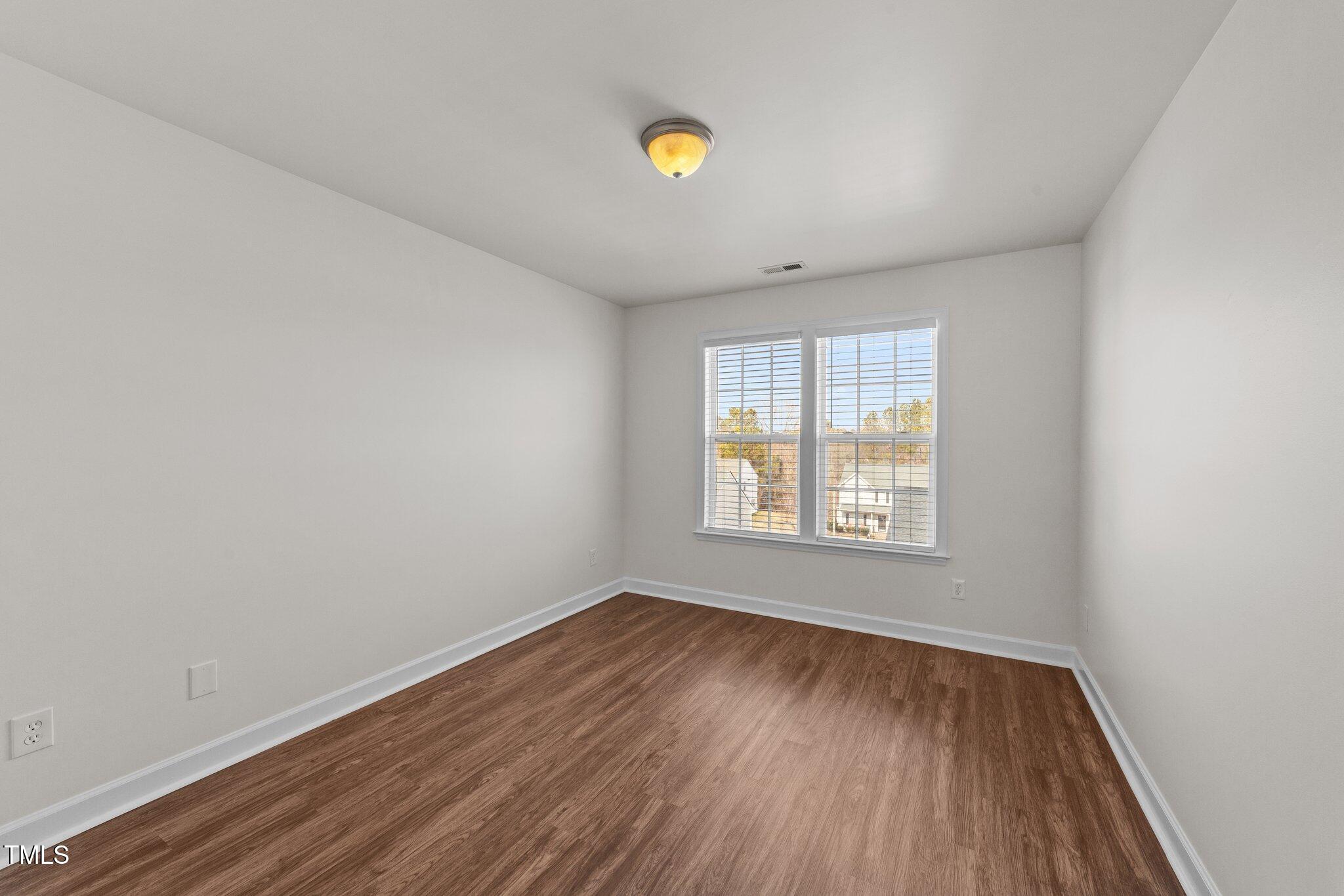 7041 Spanglers Spring Way Raleigh, NC 27610 - Photo 30 of 44 40-web-or-mls-VB4A7331