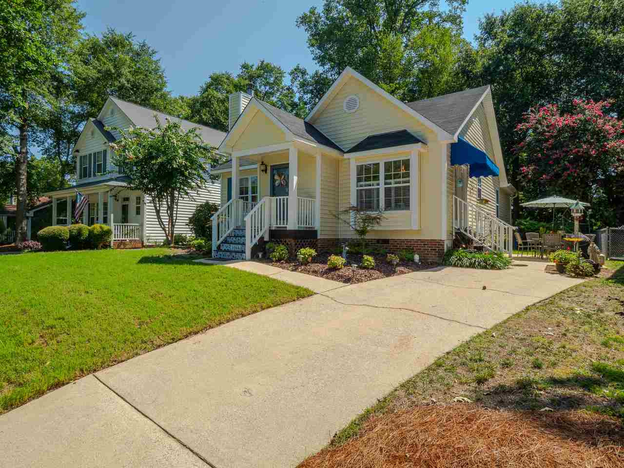 1064 Mills Street Raleigh, NC 27608 - Photo 23 of 24 Side View