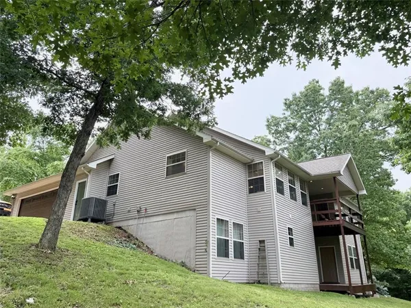 $550,000 | 17675 Hazel Crest Lane, Neosho, MO 64850