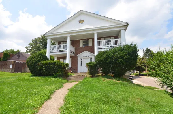 $525,000 | 6655 Montgomery Road, Cincinnati, OH 45213