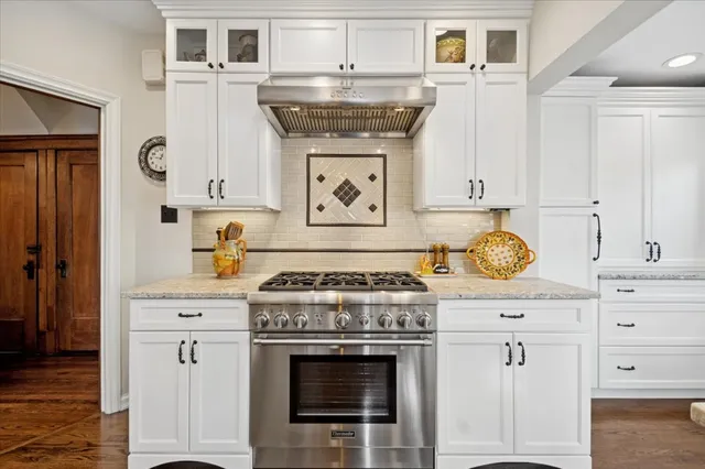 $750,000 | 644 Wesley Avenue, Oak Park, IL 60304