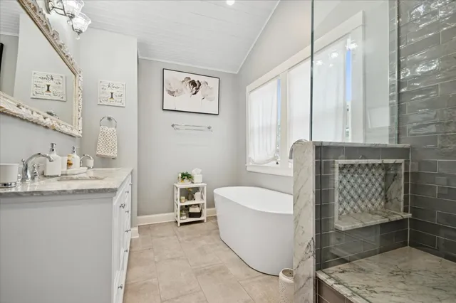 $750,000 | 644 Wesley Avenue, Oak Park, IL 60304