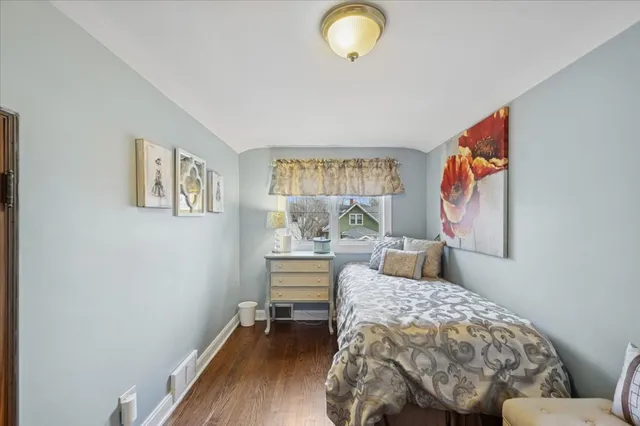 $750,000 | 644 Wesley Avenue, Oak Park, IL 60304