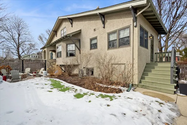 $750,000 | 644 Wesley Avenue, Oak Park, IL 60304