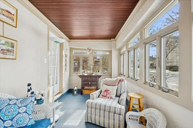 $750,000 | 644 Wesley Avenue, Oak Park, IL 60304