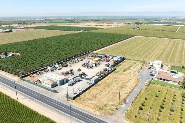 $925,000 | 7831 Crows Landing Road, Ceres, CA 95307