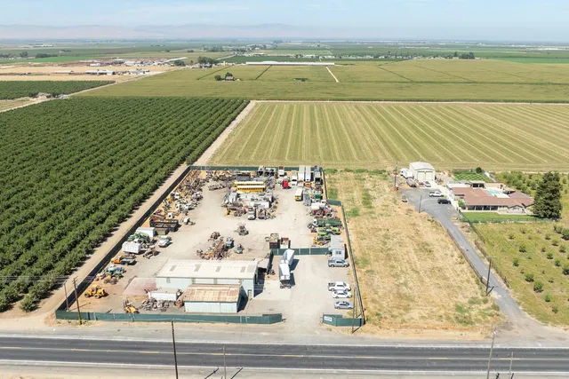 $925,000 | 7831 Crows Landing Road, Ceres, CA 95307