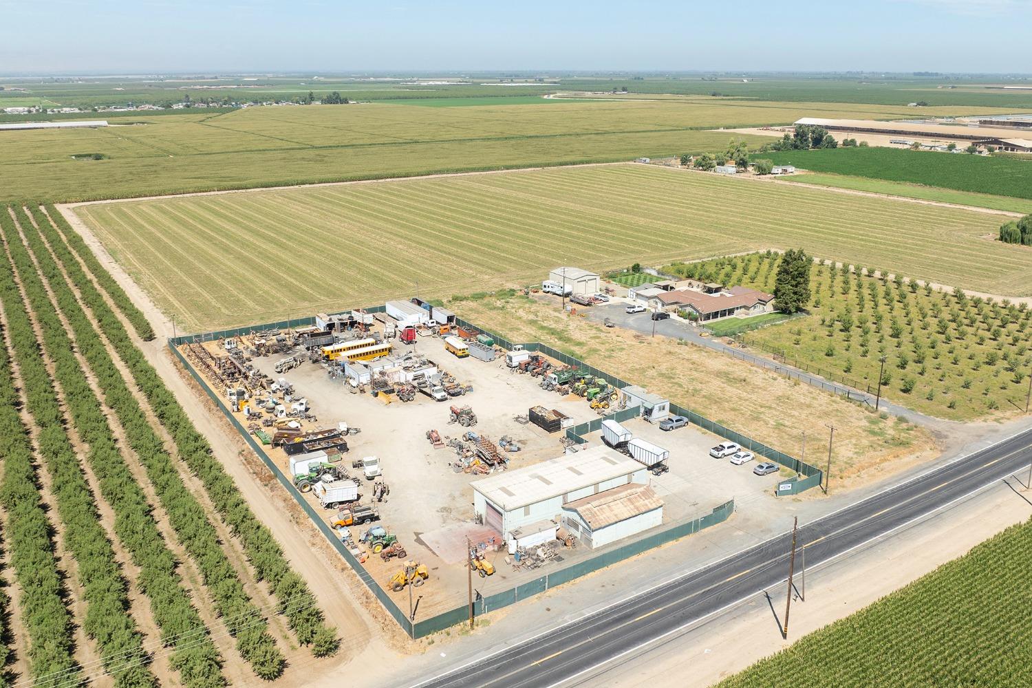 7831 Crows Landing Road Ceres, CA 95307 - Photo 19 of 23 a view of an ocean