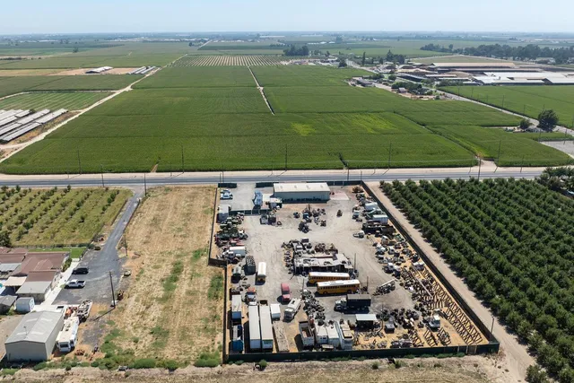 $925,000 | 7831 Crows Landing Road, Ceres, CA 95307