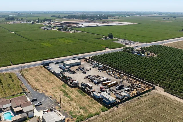 $925,000 | 7831 Crows Landing Road, Ceres, CA 95307