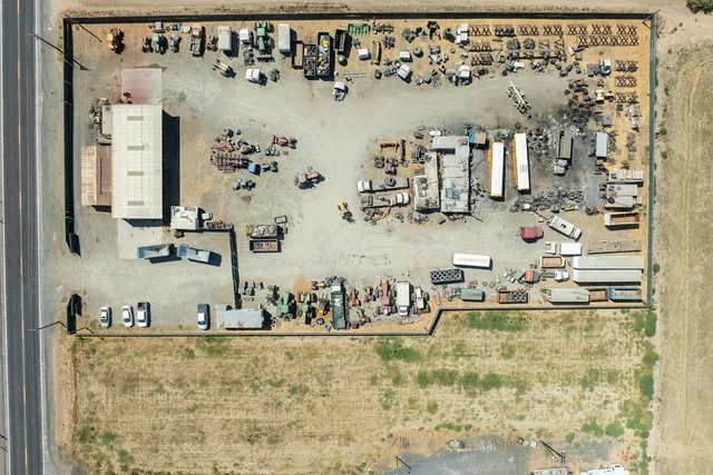 $925,000 | 7831 Crows Landing Road, Ceres, CA 95307