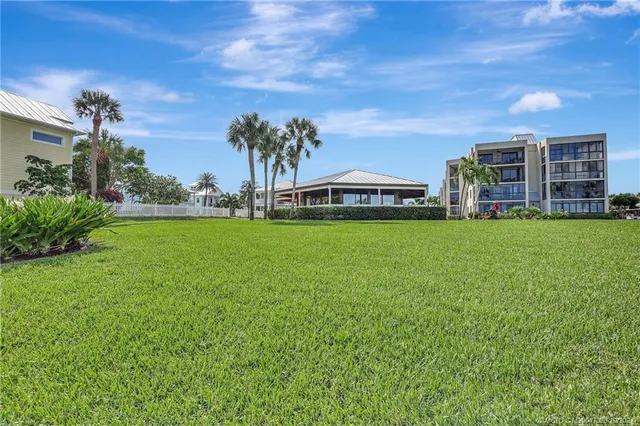 $2,500 | 150 Southeast Four Winds Drive, Unit B303, Stuart, FL 34996