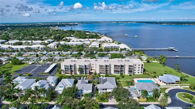 $2,500 | 150 Southeast Four Winds Drive, Unit B303, Stuart, FL 34996