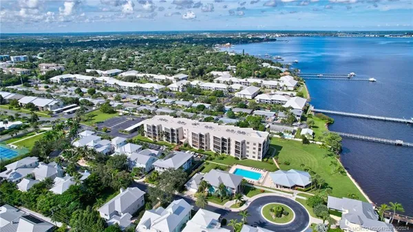 $2,500 | 150 Southeast Four Winds Drive, Unit B303, Stuart, FL 34996