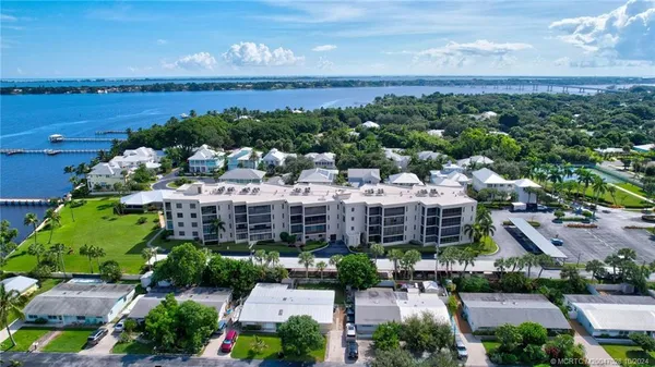 $2,500 | 150 Southeast Four Winds Drive, Unit B303, Stuart, FL 34996