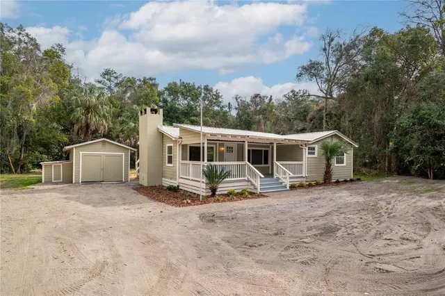 $299,900 | 674 State Road 21, Hawthorne, FL 32640
