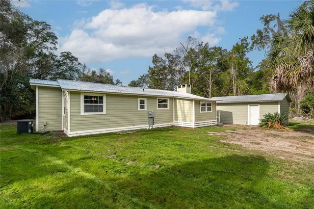 $285,000 | 674 State Road 21, Hawthorne, FL 32640