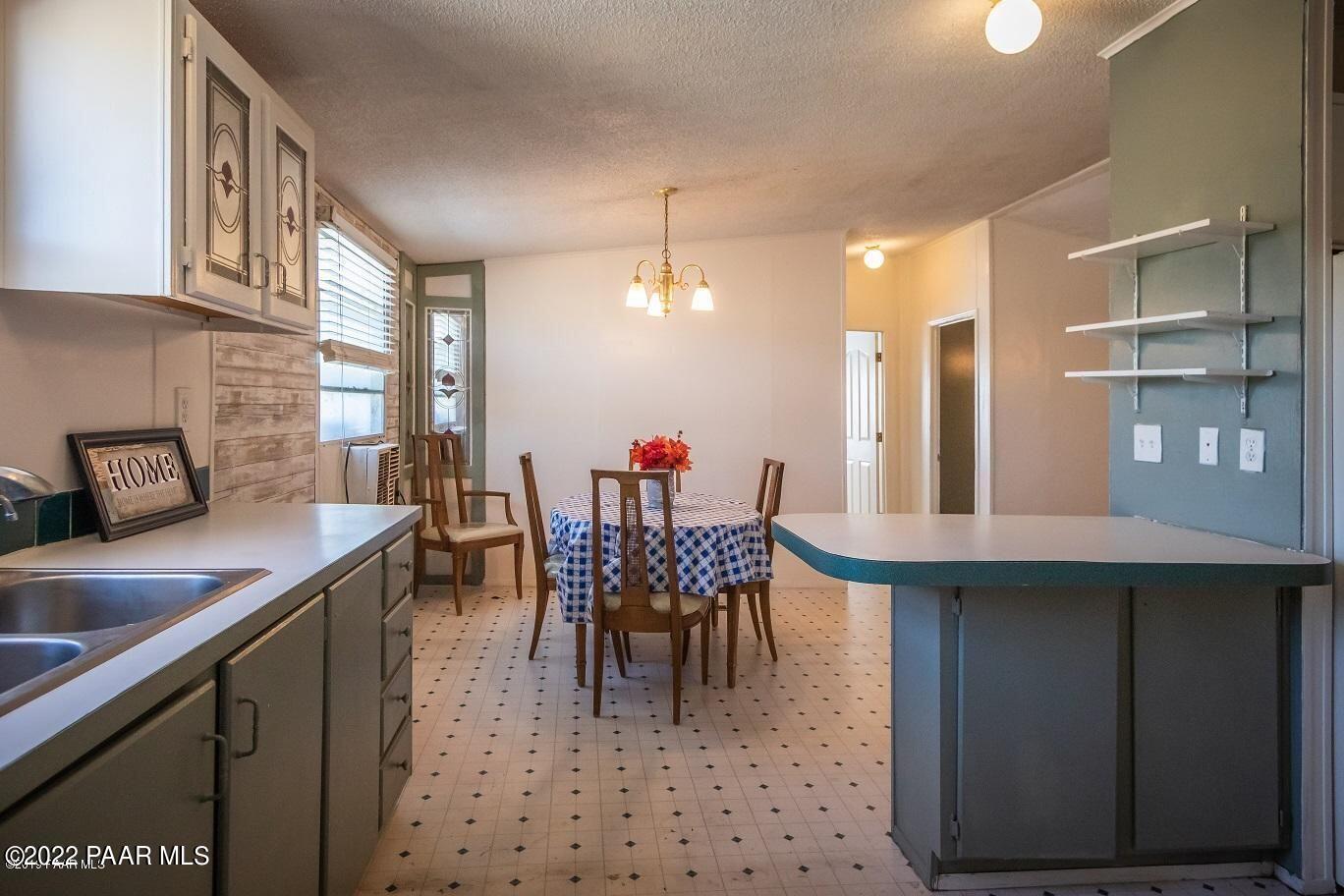 880 Rolling Hills Road Paulden, AZ 86334 - Photo 9 of 28 Kitchen