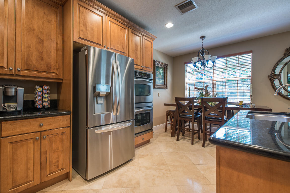 624 Northeast Francesca Lane Boca Raton, FL 33487 - Photo 30 of 64 624 NE Francesca Lane-45