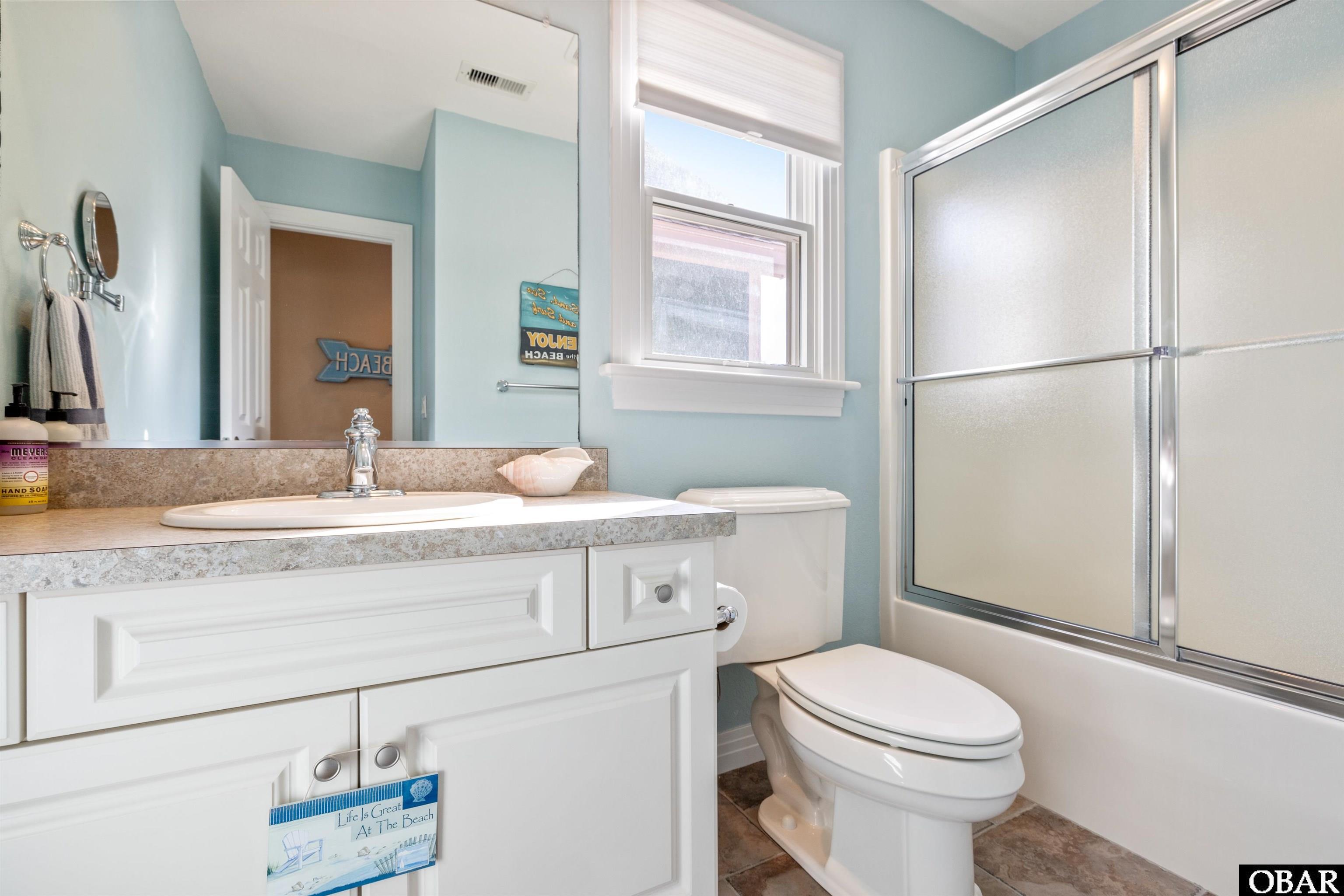 1332 Devonshire Road, Unit 24 Kill Devil Hills, NC 27948 - Photo 26 of 50 Hall Bath