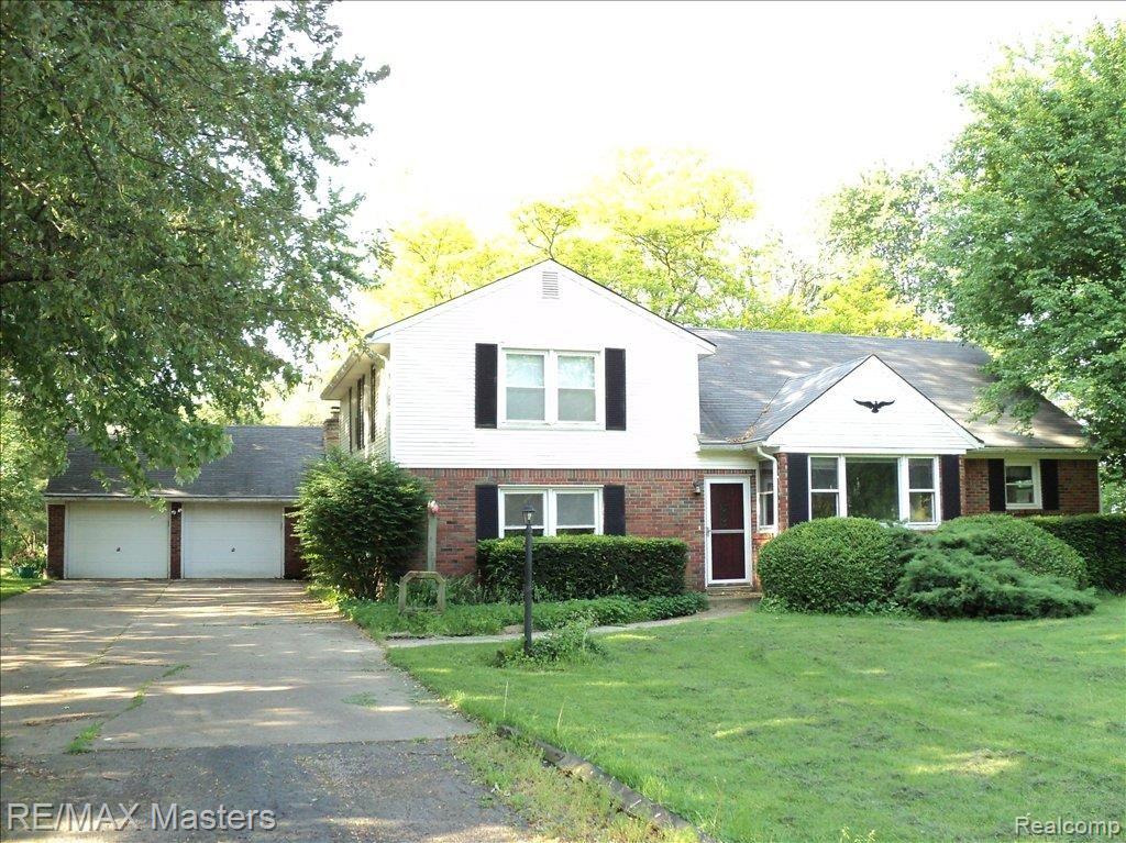 34375 Willow Road New Boston, MI 48164 - Photo 1 of 11 DSC01018
