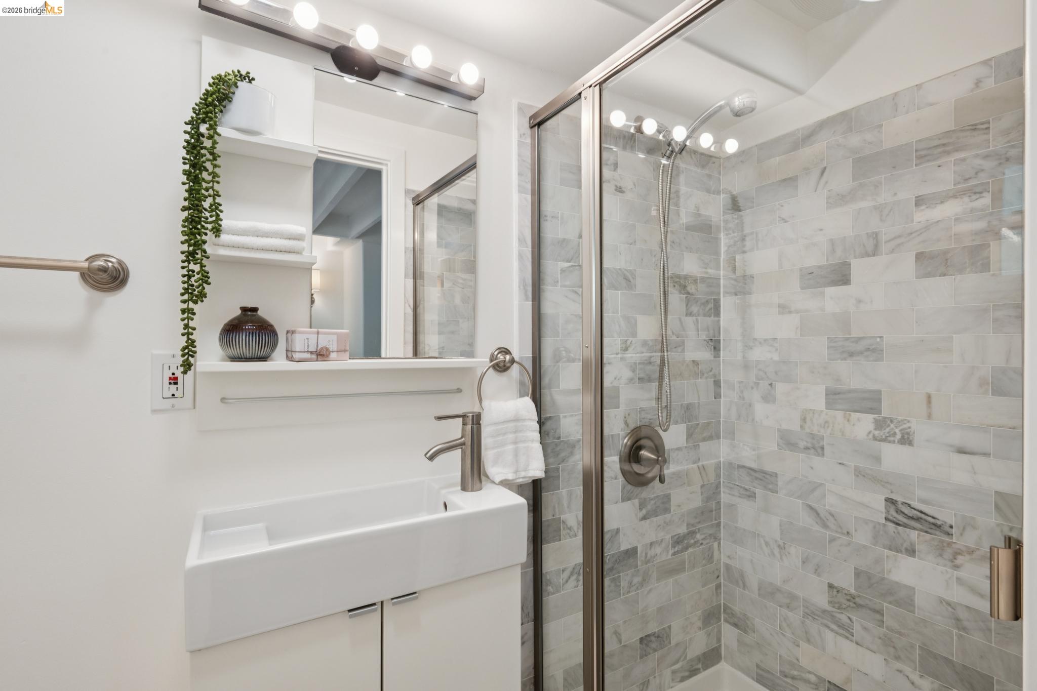 15 Edgecroft Road Kensington, CA 94707 - Photo 33 of 53 Gallery Image 33