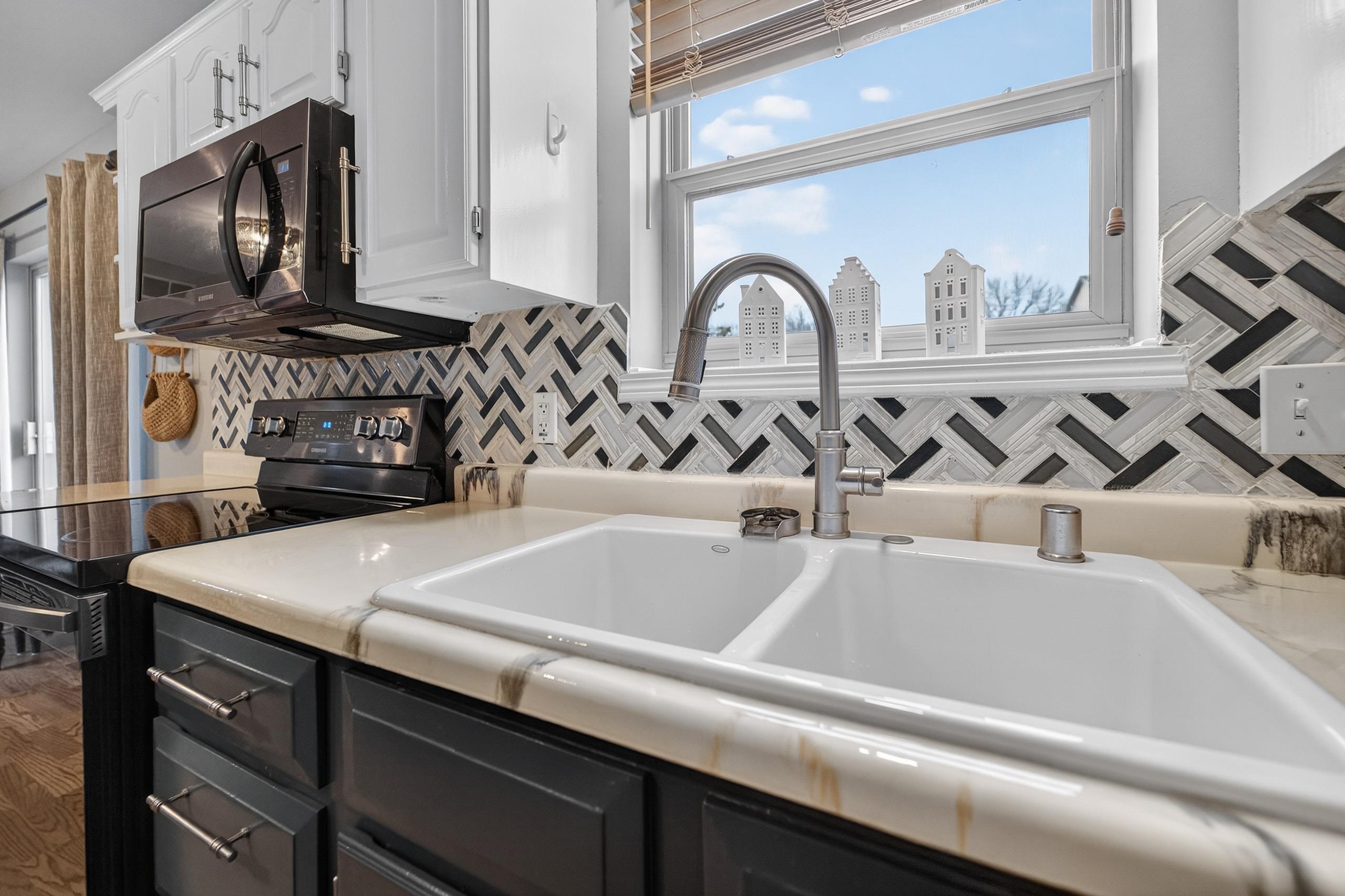 730 Highcliff Trail Madison, WI 53718 - Photo 19 of 47