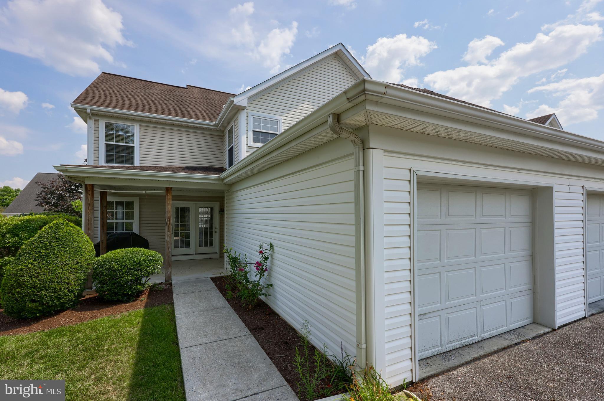 619 Chatham Way Lititz, PA 17543 - Photo 31 of 32 a house view with a garden space