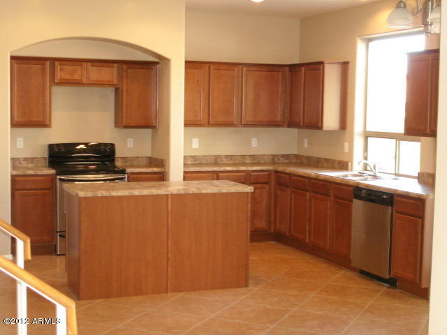 9210 West Heber Road Tolleson, AZ 85353 - Photo 4 of 7 kitchen