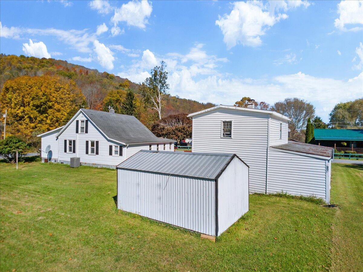 143 Beard Heights Addition Road Buckeye, WV 24924 - Photo 29 of 47 Gallery Image 29
