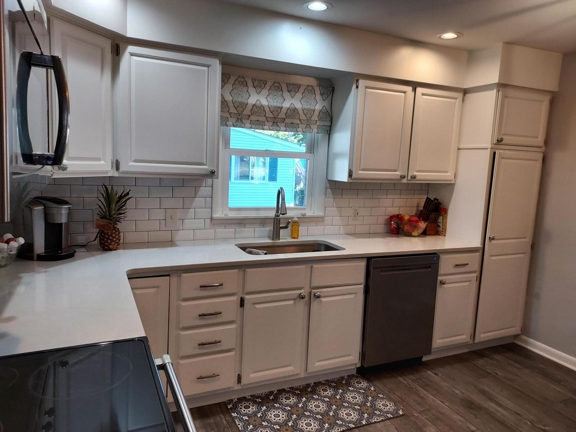 524 Grandview Avenue Spring Lake, MI 49456 - Photo 11 of 34 kitchen 2