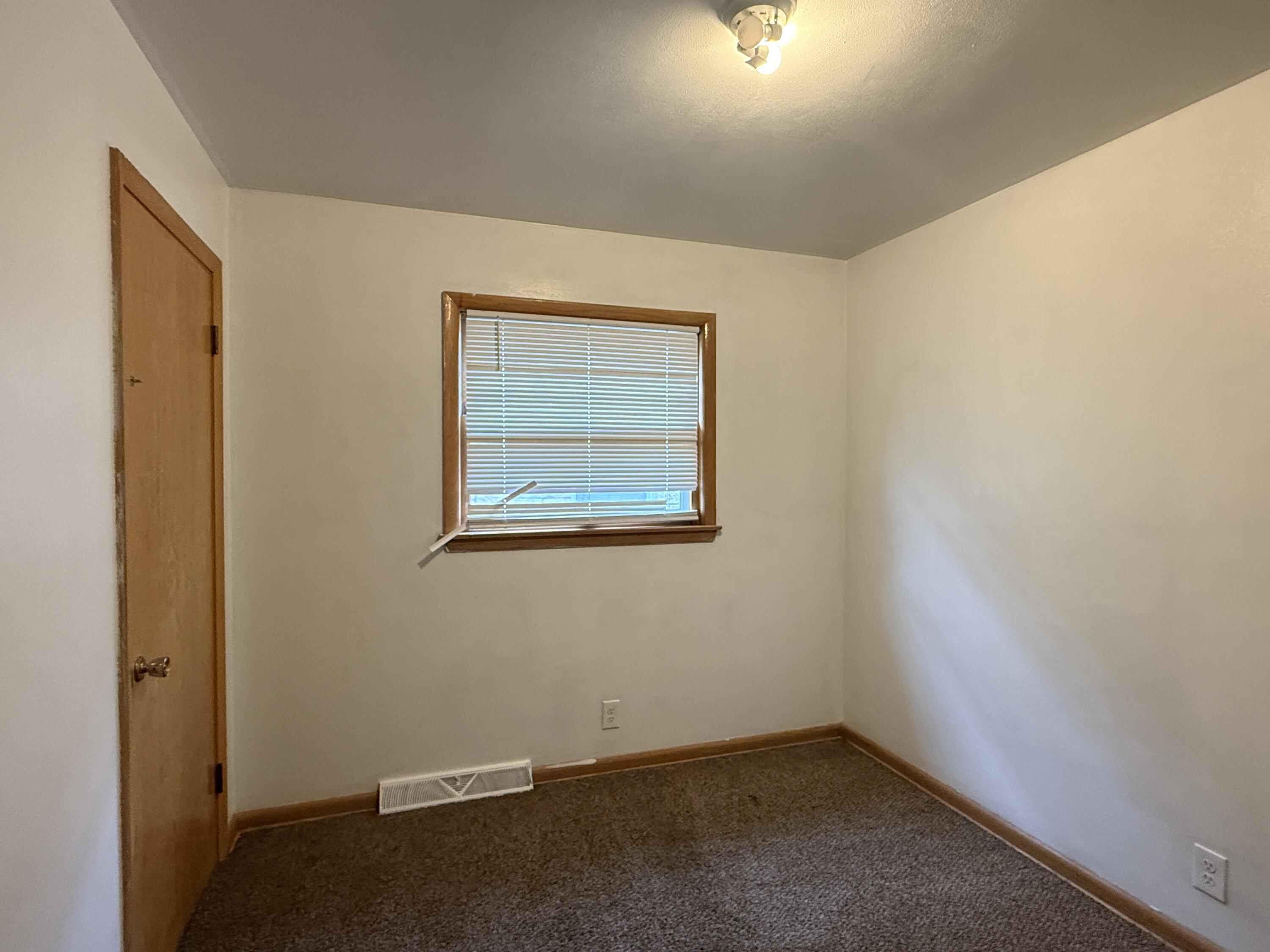 4683 North 68th Street Milwaukee, WI 53218 - Photo 10 of 10 IMG_8810