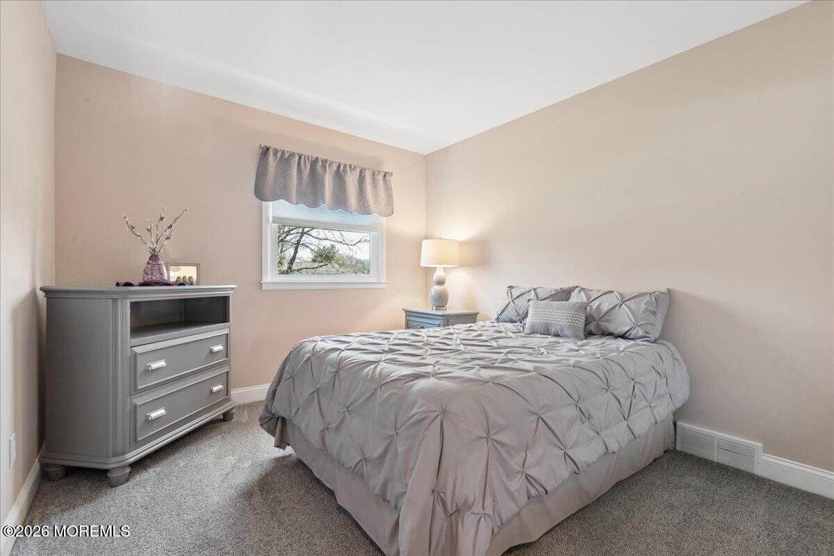 81 Kings Way Freehold, NJ 07728 - Photo 26 of 53 25-Image-28