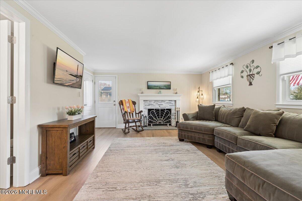 81 Kings Way Freehold, NJ 07728 - Photo 7 of 53 06-Image-7