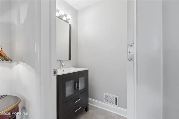 $789,000 | 81 Kings Way, Freehold, NJ 07728