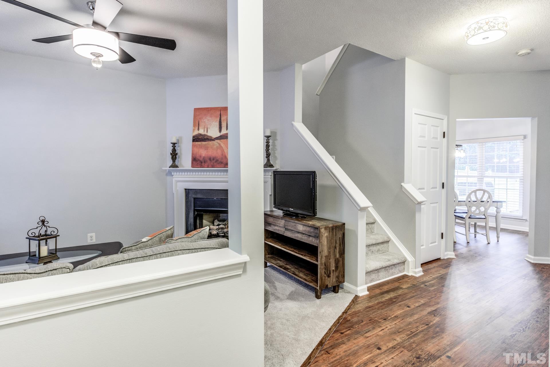 1124 Garnet Ridge Way Raleigh, NC 27607 - Photo 3 of 30