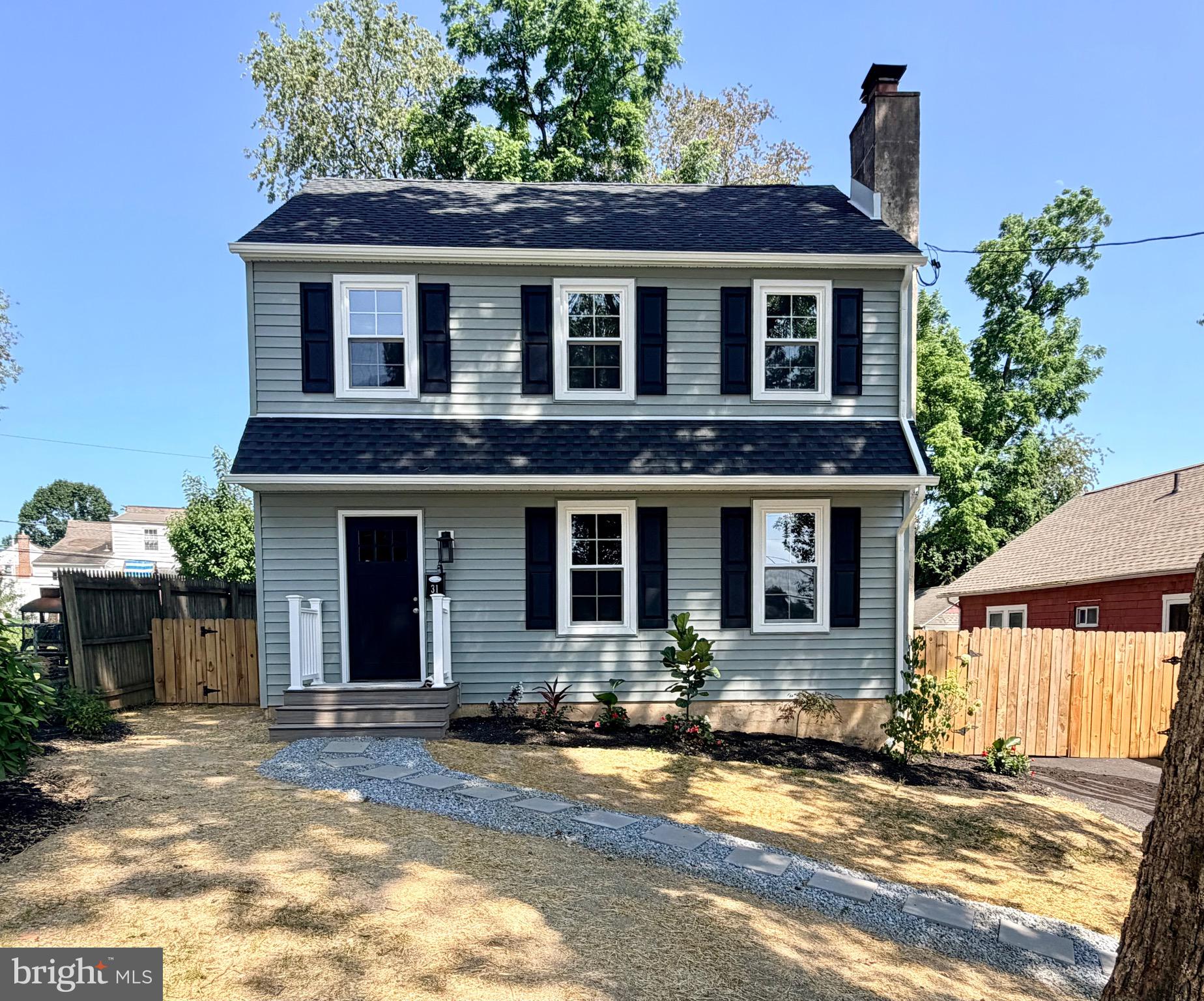 31 Berkley Road Broomall, PA 19008 - Photo 1 of 33 front view of a house with a yard