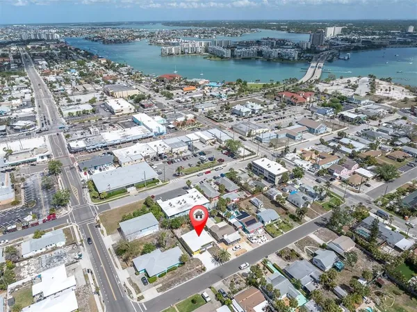 $2,500 | 333 72nd Avenue, St. Pete Beach, FL 33706