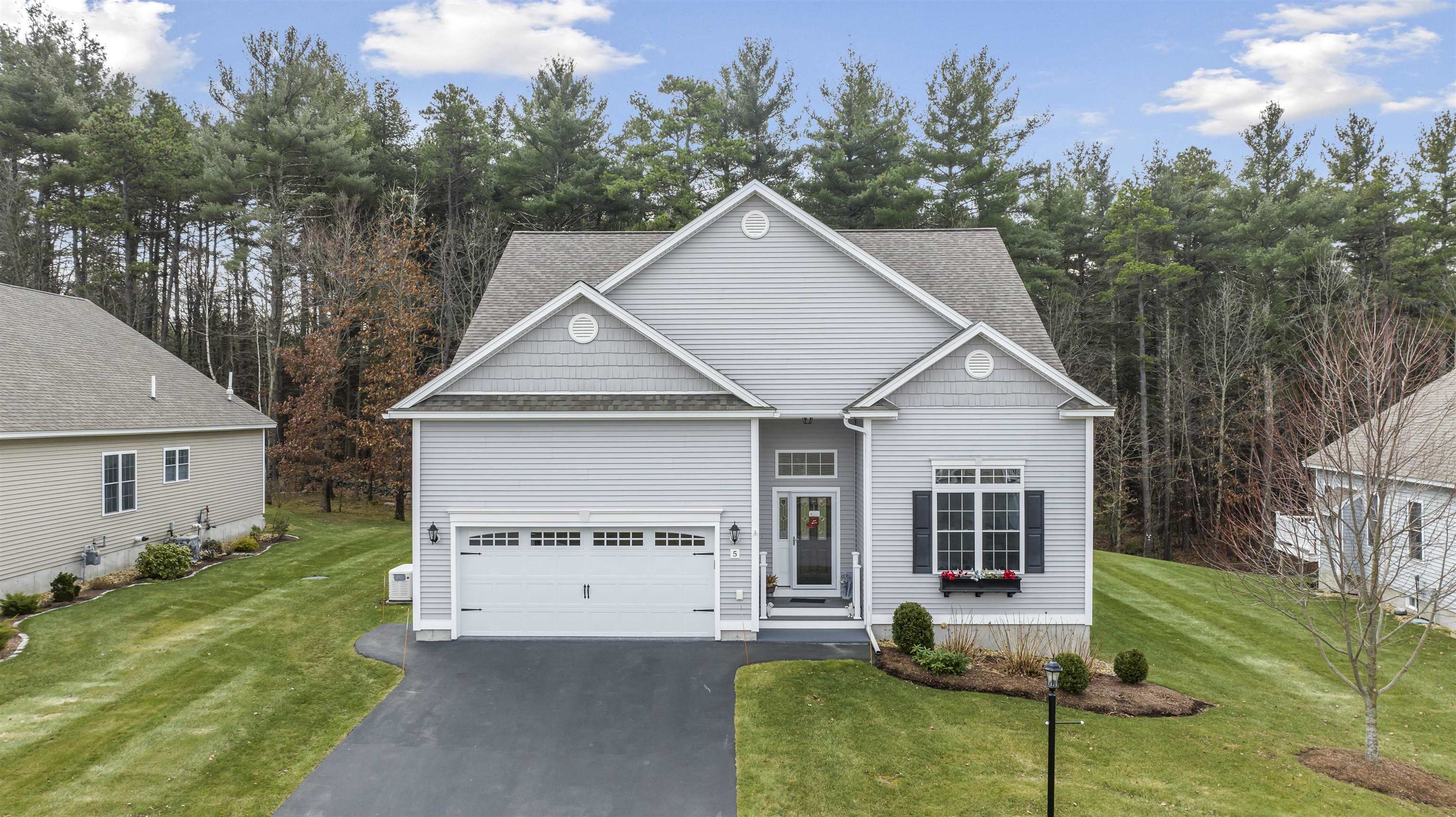 5 Pepper Hill Road Londonderry, NH 03053 - Photo 1 of 39 Gallery Image 1