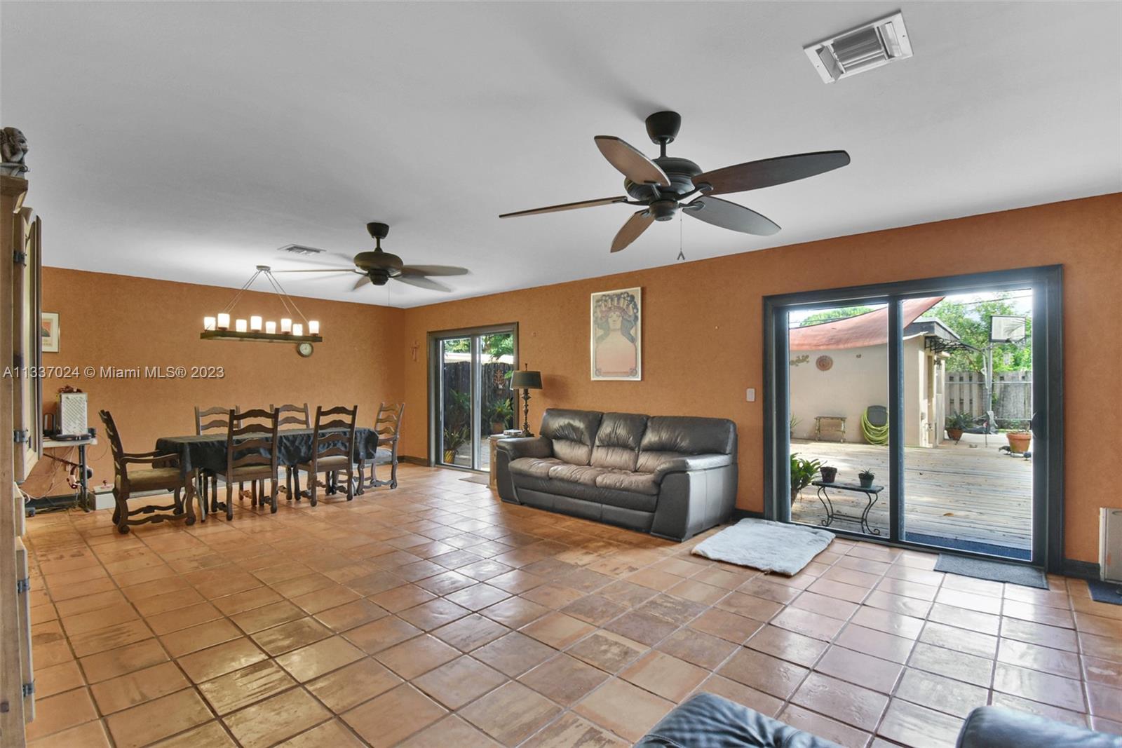 917 North 31st Road Hollywood, FL 33021 - Photo 13 of 31 Gallery Image 13