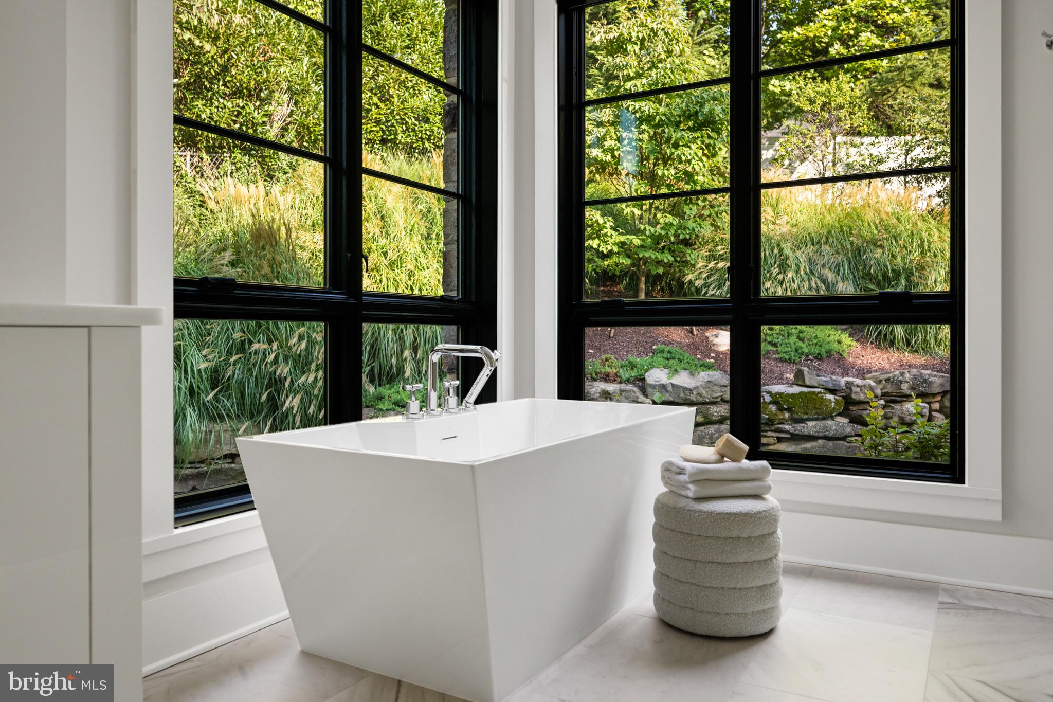 1137 Basil Road McLean, VA 22101 - Photo 39 of 118 soaking tub with garden views