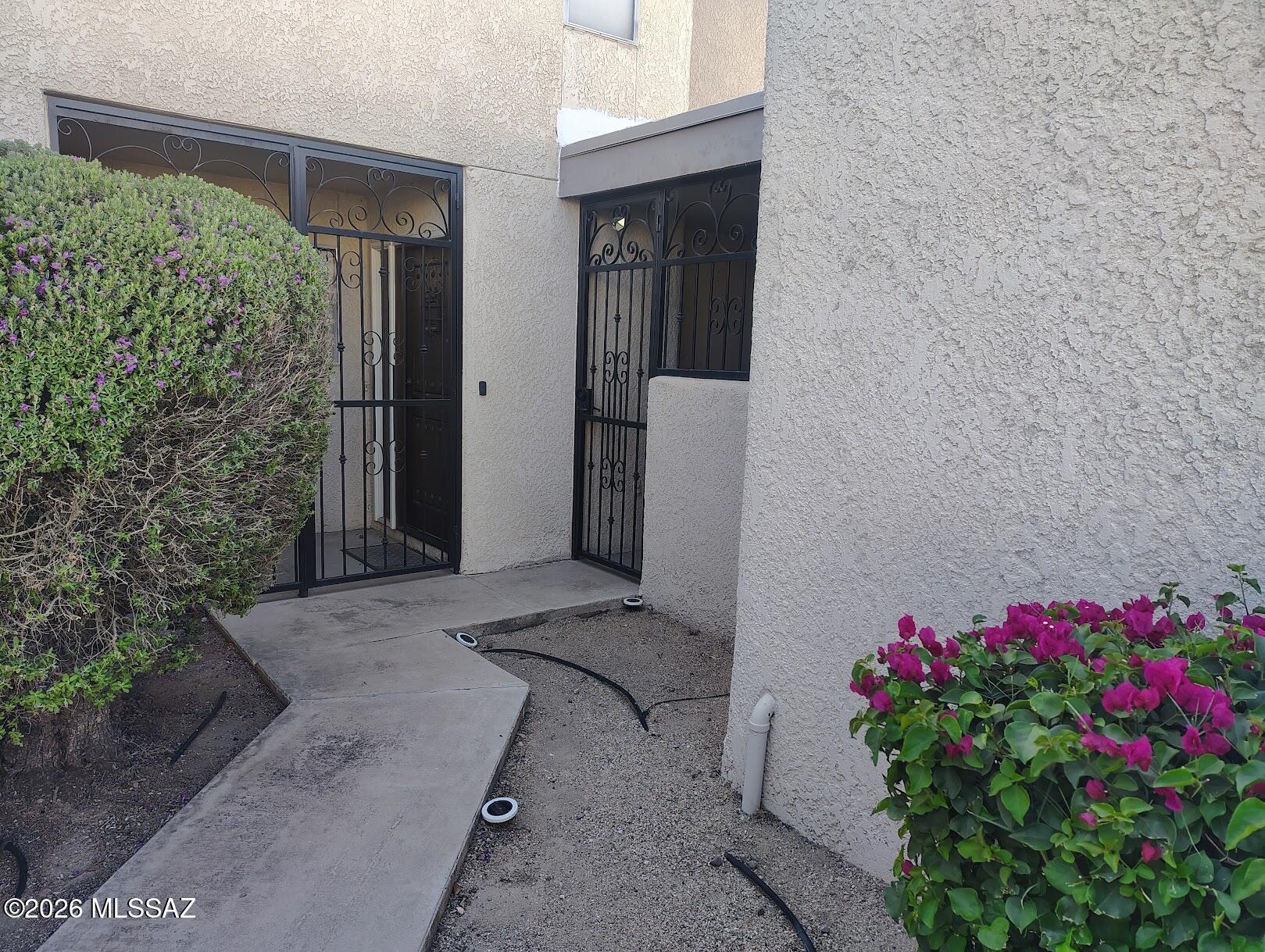 3750 North Country Club Road, Unit 64 Tucson, AZ 85716 - Photo 2 of 12 IMG_20260515_161450292_HDR