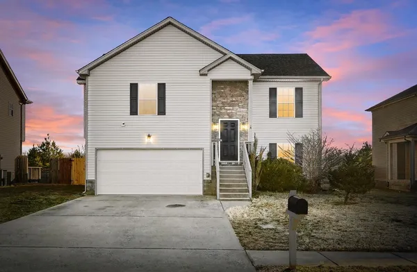 $1,800 | 1304 Freedom Drive, Clarksville, TN 37042