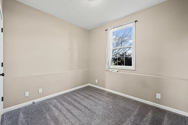 $1,800 | 1304 Freedom Drive, Clarksville, TN 37042