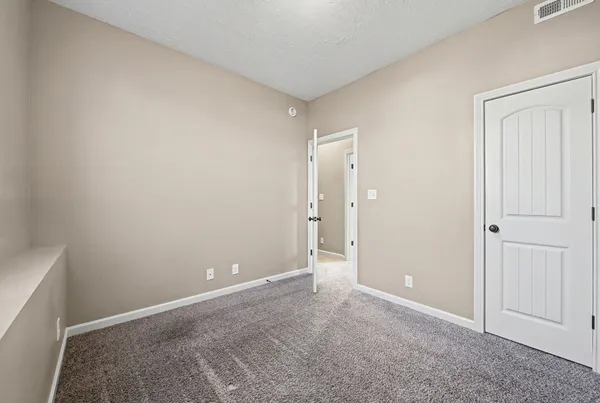$1,800 | 1304 Freedom Drive, Clarksville, TN 37042