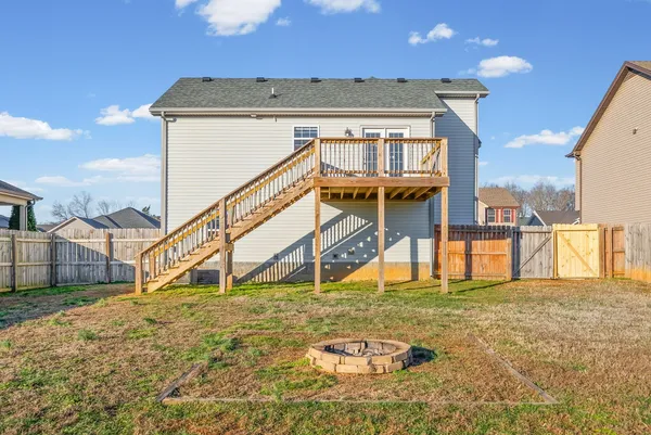 $1,800 | 1304 Freedom Drive, Clarksville, TN 37042