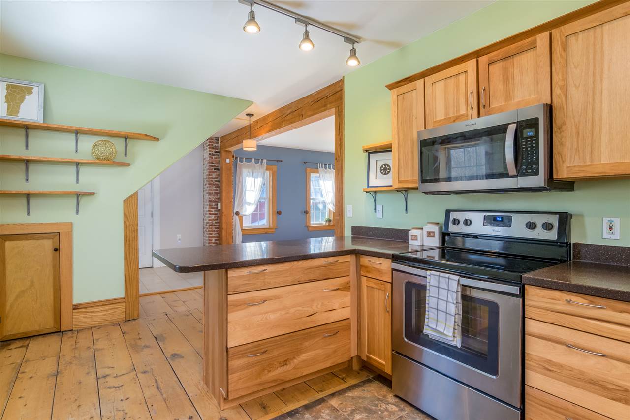 1471 Oakland Station Road Georgia, VT 05478 - Photo 8 of 40 Gallery Image 8