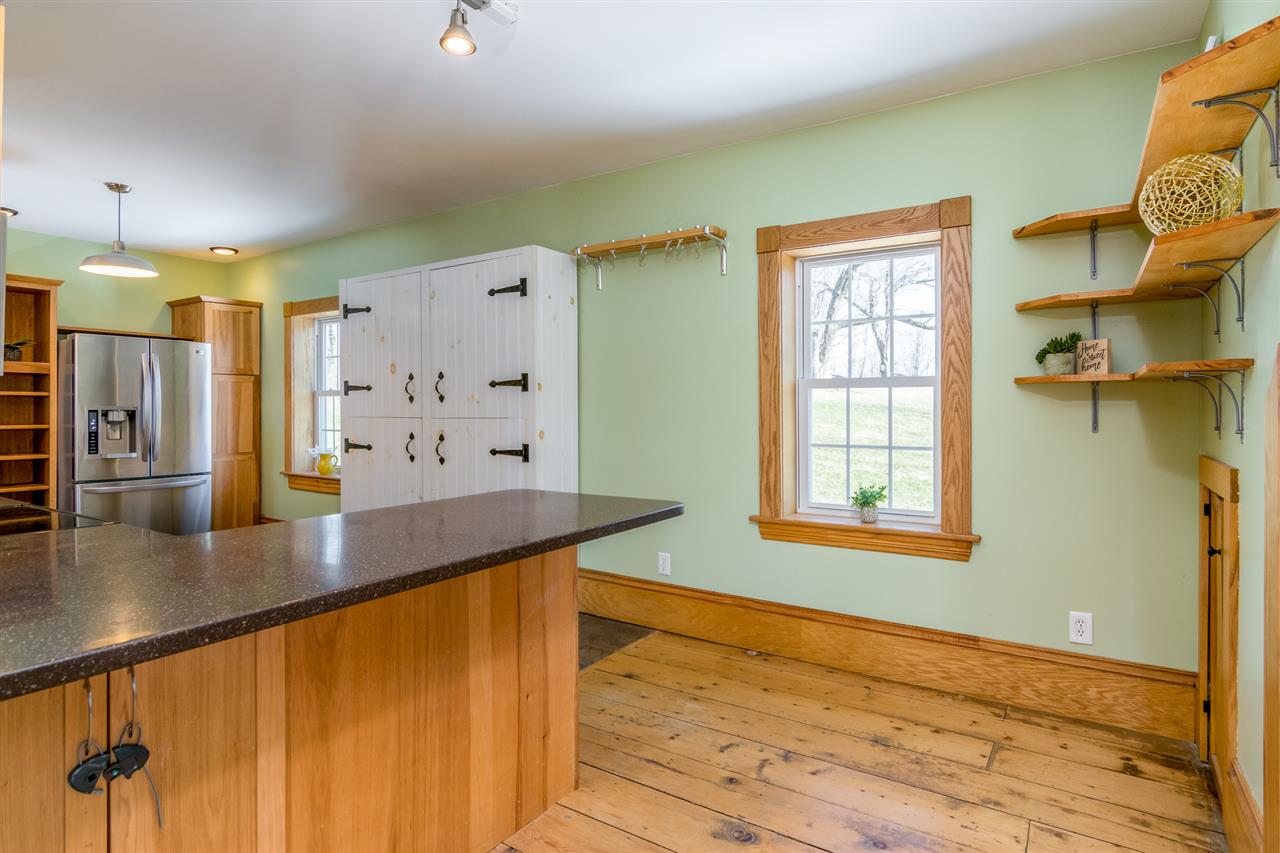1471 Oakland Station Road Georgia, VT 05478 - Photo 10 of 40 Gallery Image 10