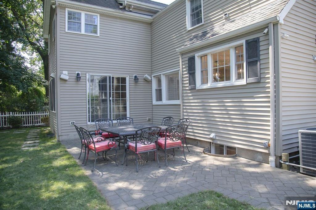 22 Warren Road Fair Lawn, NJ 07410 - Photo 41 of 45