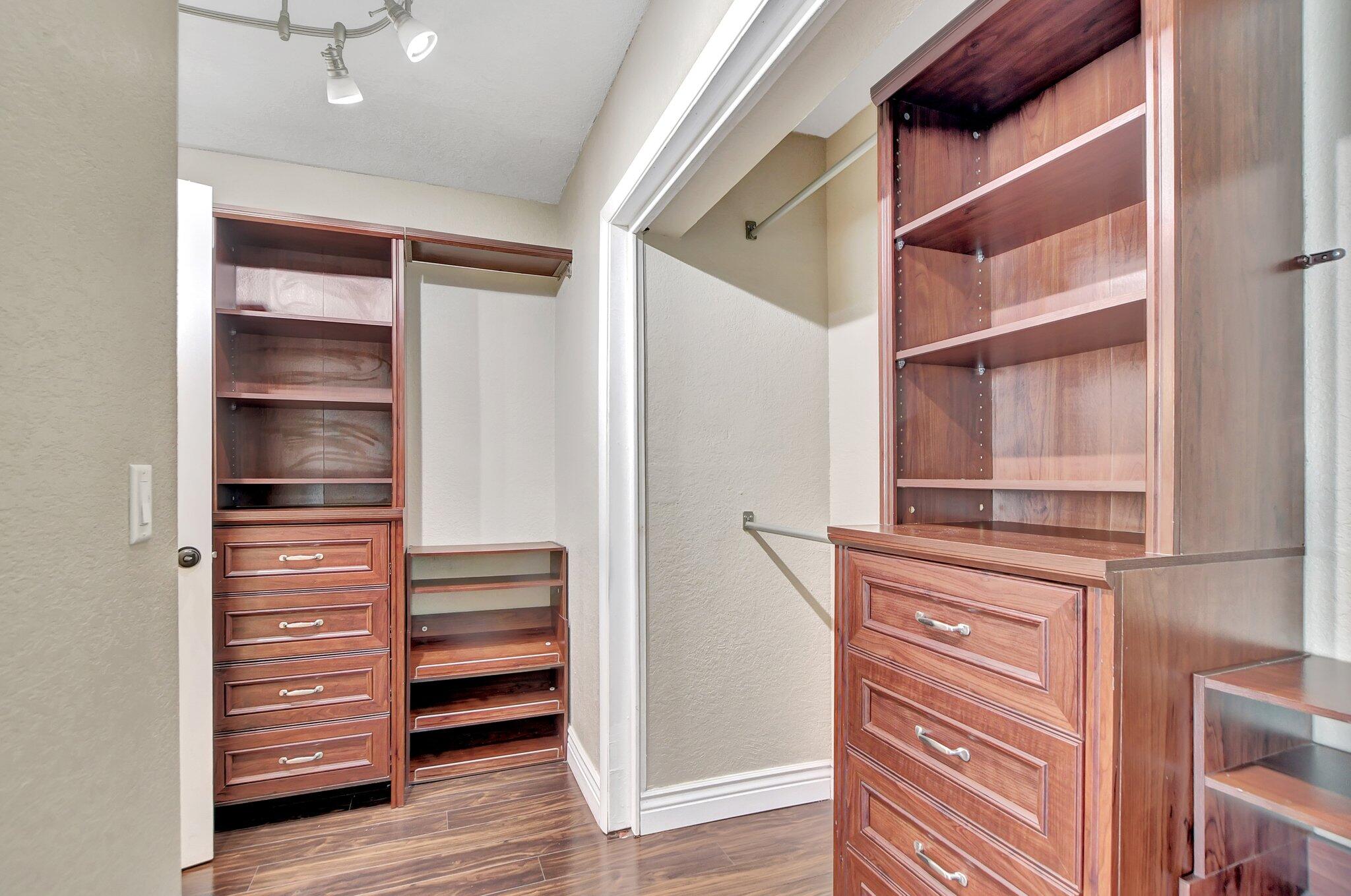 9032 Southwest 1st Street Boca Raton, FL 33428 - Photo 23 of 37 26-web-or-mls-DSC_1261